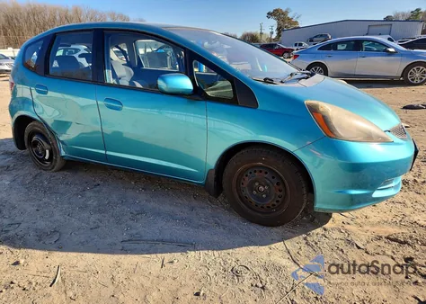 2013 Honda Fit z USA, uszkodzony, nr VIN JHMGE8H3XDC022748